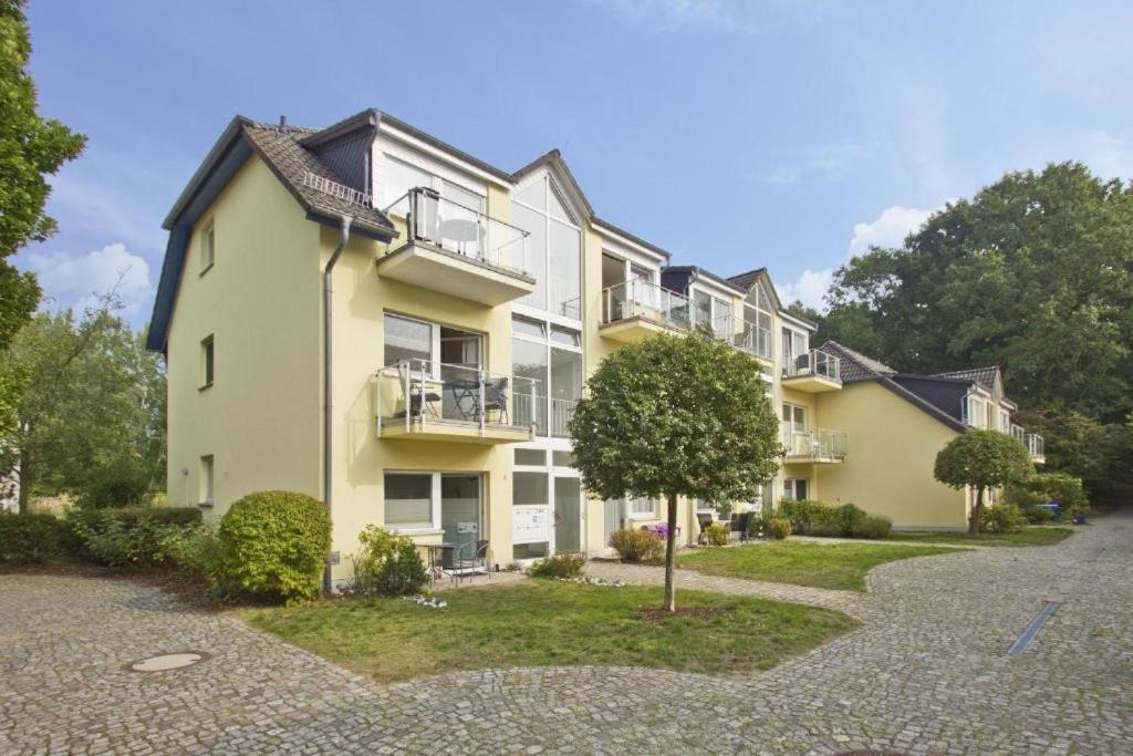 Ferienwohnung Eldena Lobbe Extérieur photo